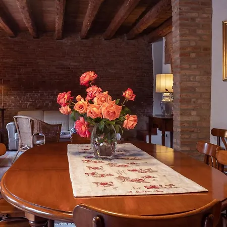 Le 4 Rose Farm stay *