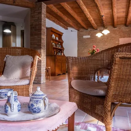 Le 4 Rose Farm stay *