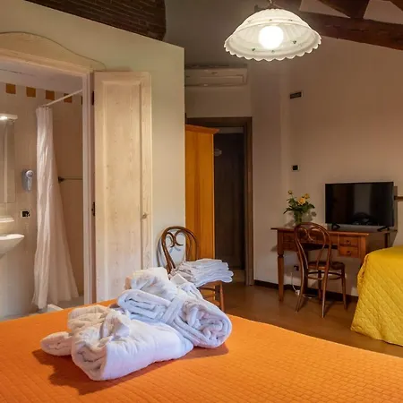 Le 4 Rose Farm stay Vescovana